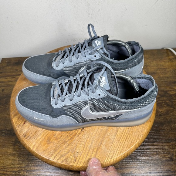 Nike SB PS8 Flyknit Skate Shoes Men's Size 11 Grey FV8493-002 - Picture 2 of 8